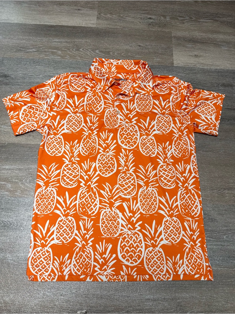Chubbies Performance Golf Polo Shirt Orange Pineapple Print Mens Medium